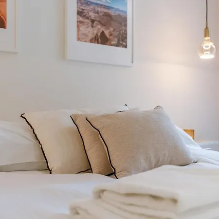 Huswell - Trendy On Location In For 7 Apartamento